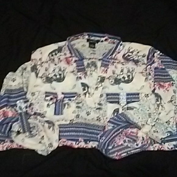 Blouse - Picture 2 of 5